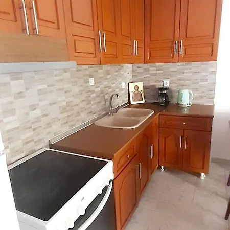 Stratos Apartment *